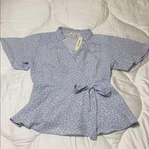 MONTEAU FLOWERED BLOUSE NWT